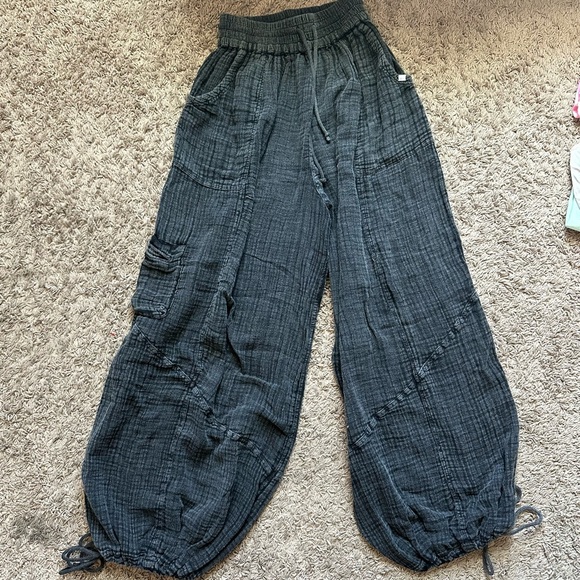 Urban Outfitters Pants - EUC Urban Outfitters Pants